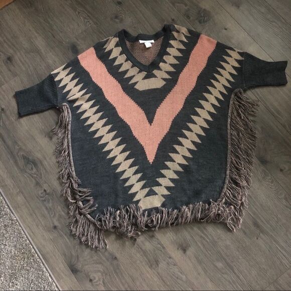 Tribal Print Say What? Poncho sweater - Picture 4 of 5